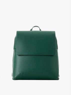 BEIS The Wicked Backpack 
in Wicked Green